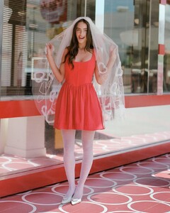 UD_anthropologieweddings_3436687230493859082_28976868_24_08_2024.jpg