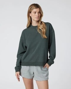VW278APN_FA24_W_ECOMM_fleece_FRONT_4.jpg