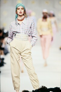 ValentinoSS1989_01.thumb.jpg.14471158c69398d2360f7c30037280d2.jpg