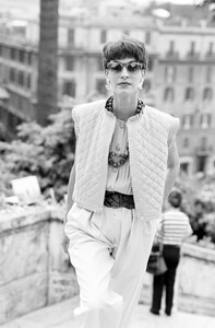 Valentino_Resort_1988_Susanna_Linsmayer_057.jpg