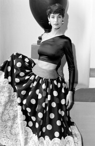 Valentino_Resort_1988_Susanna_Linsmayer_109.jpg