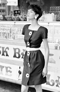 Valentino_Resort_1988_Susanna_Linsmayer_124.jpg