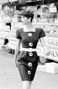 Valentino_Resort_1988_Susanna_Linsmayer_134.jpg