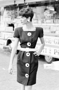 Valentino_Resort_1988_Susanna_Linsmayer_136.jpg