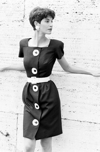 Valentino_Resort_1988_Susanna_Linsmayer_137.jpg