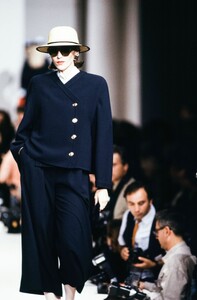 Valentino_SS1989_Micheline.jpg