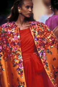 Yves Saint Laurent 1989 Haute Couture 147.jpg