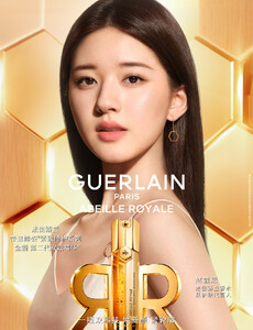 Zhao Lusi 4.jpg