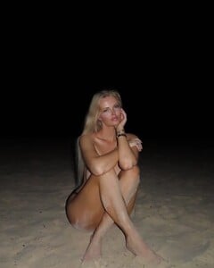 Zienna_Eve_-_Topless_covered_08-15-2024__1_.jpg