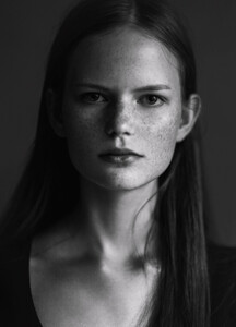anna_a3.thumb.jpg.5154df8db413b5698c7503284cff595c.jpg