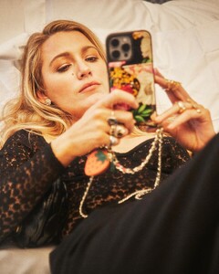 blakelively_454363853_341537572361460_3656767538790456399_n.jpg