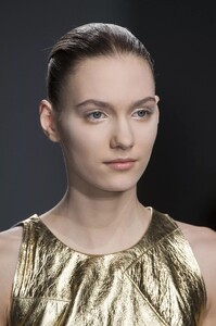 defile-amaya-arzuaga-pret-a-porter-automne-hiver-2014-2015-photo-69.thumb.jpg.e0cd54cc1872fd159c5404ebb503ac10.jpg