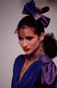 evelyneperettila858.thumb.jpg.6c37e26976c081b4e970fd1c0bfe24dc.jpg