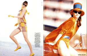 fashion_forward_05_06.thumb.jpg.04ca6e7d7d9b1b67abb49c287459c62f.jpg