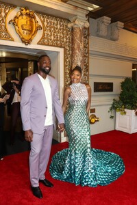 gabrielle-union-and-dwyane-wade-leave-their-hotel-for-the-2024-met-gala-in-new-york-05-06-2024-3.jpg