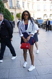 gabrielle-union-out-in-paris-08-05-2024-6.jpg
