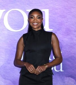 gabrielle-union-stuns-in-elegant-black-gown-at-the-idea-of-you-premiere-in-ny-2 (1).jpg