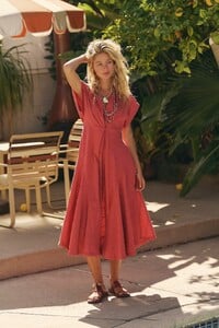 images.urbndata-17.thumb.jpg.bfbf289556ad93be832da12608b3ae6b.jpg