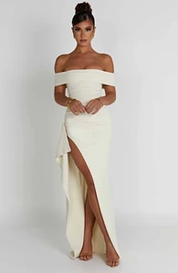 joyce-maxi-dress-ivory-dress-babyboo-fashion-30866222841919_400x.thumb.webp.09fef5875f5a293bc19ca7f9394e3d2a.webp