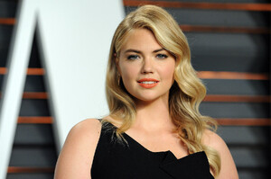 kate-upton-mc.thumb.jpg.25aab893fcd58aae0078ee3d285ca9ba.jpg