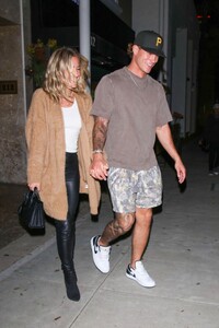 kristin-cavallari-at-sugarfish-in-beverly-hills-03-23-2024-0.jpg
