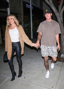 kristin-cavallari-at-sugarfish-in-beverly-hills-03-23-2024-3.jpg