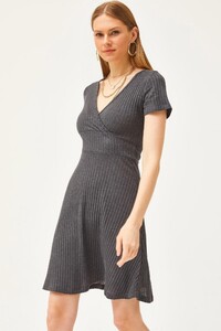 kruvaze-yaka-kisa-kollu-mini-klos-elbi-5660-4.jpg