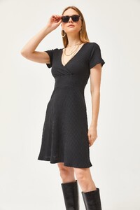 kruvaze-yaka-kisa-kollu-mini-klos-elbi-dba51d.jpg