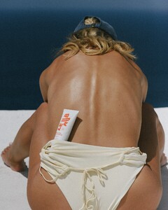 lerubsunscreen_452761607_1462489024636240_7031474637836244377_n.jpg