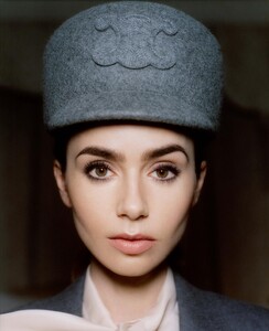 lilycollins_us_015~38.jpg