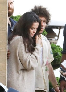 selena-gomez-leaving-nobu-in-malibu-06-15-2024-8.jpg