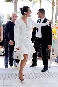 selena-gomez-spotted-in-cannes-during-the-77th-annual-cannes-film-festival-05-17-2024-2.jpg