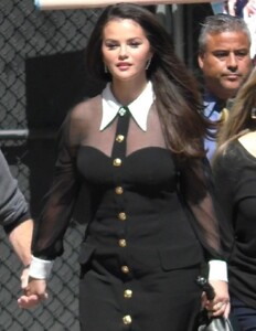 selena-gomez-stuns-in-elegant-versace-arriving-at-jimmy-kimmel-live-in-hollywood-06-26-2024-2.jpg