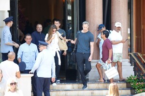sofia-vergara-shops-in-monaco-07-30-2024-3.jpg
