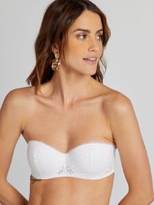 soutien-gorge-corbeille-en-dentelle-blanc-bpz62_1_frb4.jpg