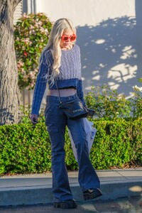 tori-spelling-shopping-at-rite-aid-in-calabasas-04-03-2024-2.jpg
