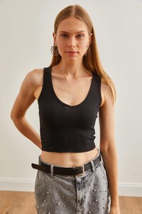 v-yaka-fitilli-crop-tisort-siyah--f0fd-.jpg