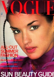 vogue_uk_july_1978_1.thumb.jpg.818461ead467797d66e9972b2b5d283a.jpg
