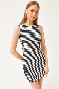 yani-cut-out-detayli-likrali-mini-elbi--9c7e-.jpg
