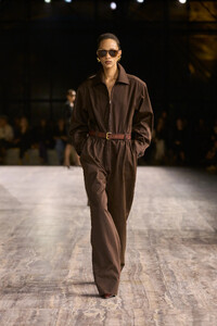 00035-saint-laurent-spring-2024-ready-to-wear-credit-gorunway.thumb.jpg.005c301116afd6c9a952d8cf5e609f6b.jpg