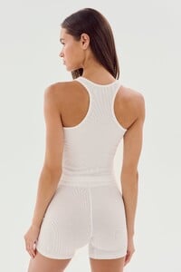04_ASHBY_RIB_CROP_B2177_THEO_RIB_SHORT_F7001_WHITE_D1_0030.jpg