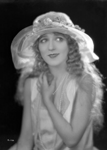 153.jpg