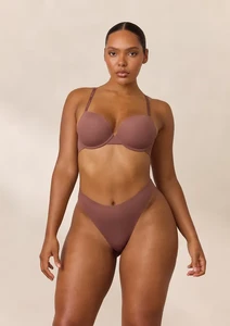 1EverydayFormSet-NutmegAmber_9141e215-2efa-4b7c-8e4f-ce4d35465238.webp