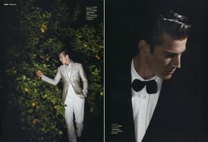 2008-2-Esquire-Spain-OE-5a.jpg
