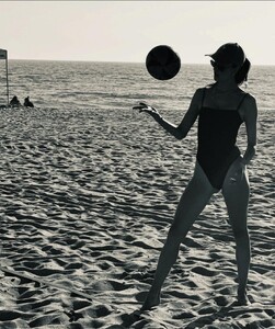 [2024.09.03] alessandraambrosio_458307551_18457892899000670_3815805468549732202_n.jpg