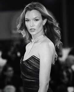 [2024.09.03] josephineskriver_458247556_1164965954597300_7383368710348754352_n.jpg