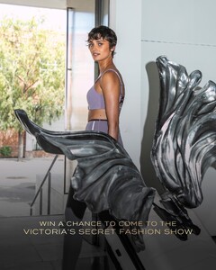[2024.09.03] victoriassecret_458165663_483329977789621_6977706212355348448_n.jpg