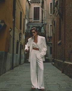 [2024.09.05] izabelgoulart_458376114_1548197765811733_1961614358217881002_n.jpg