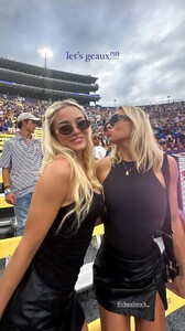 [2024.09.07] livvydunne_3452266541977026841.jpg