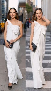 [2024.09.10] alessandraambrosio_divine.divas.__3454161883069404503.jpg